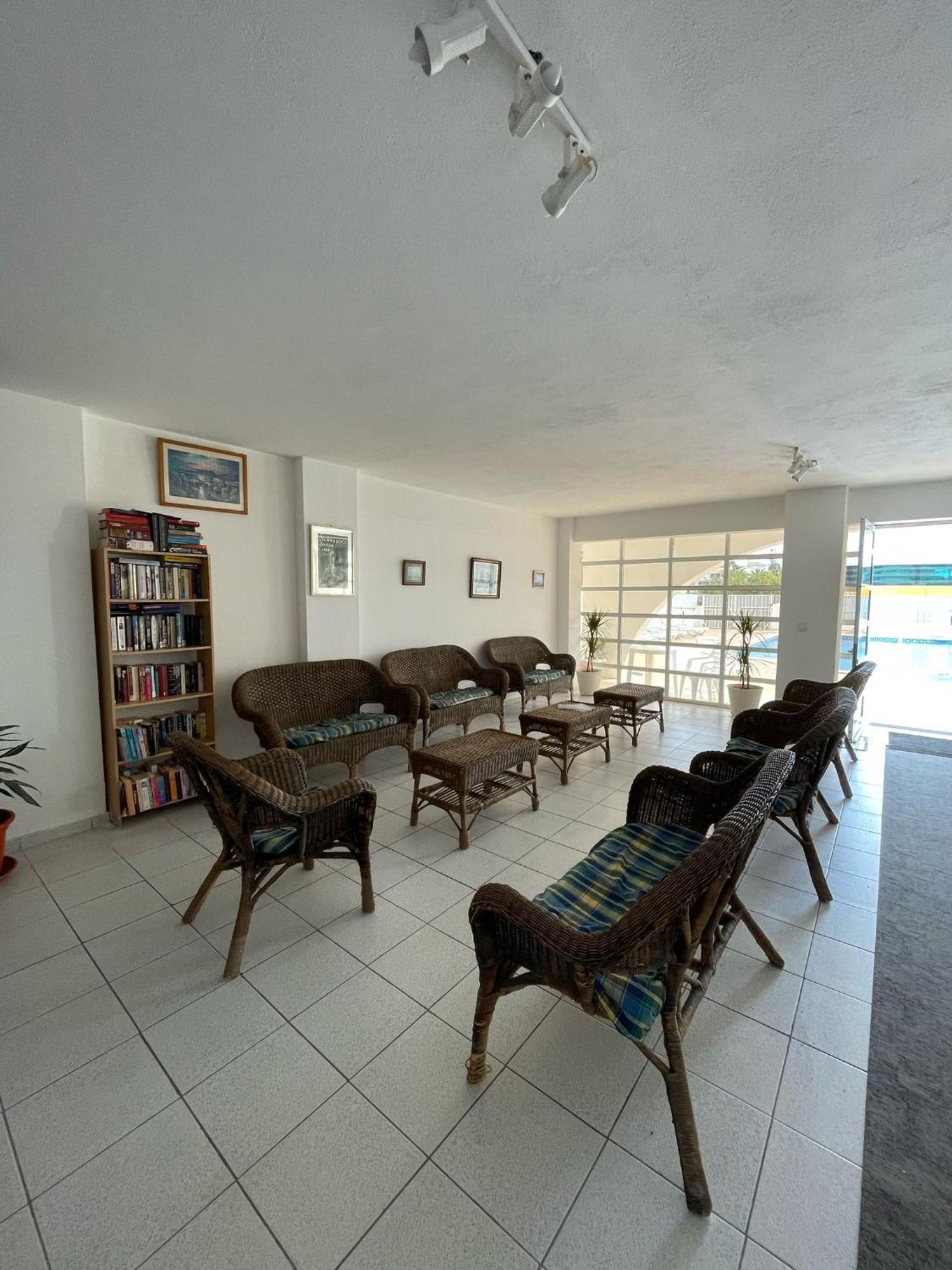 Apartamento T1 Todo Equipado Αλμπουφέιρα Εξωτερικό φωτογραφία