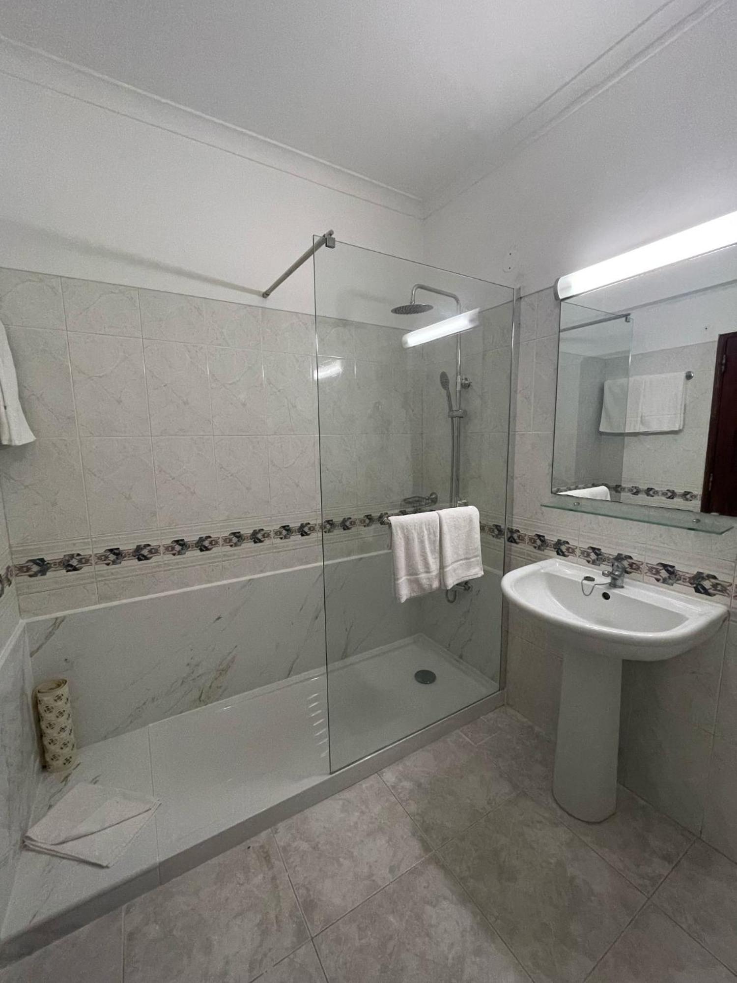 Apartamento T1 Todo Equipado Αλμπουφέιρα Εξωτερικό φωτογραφία